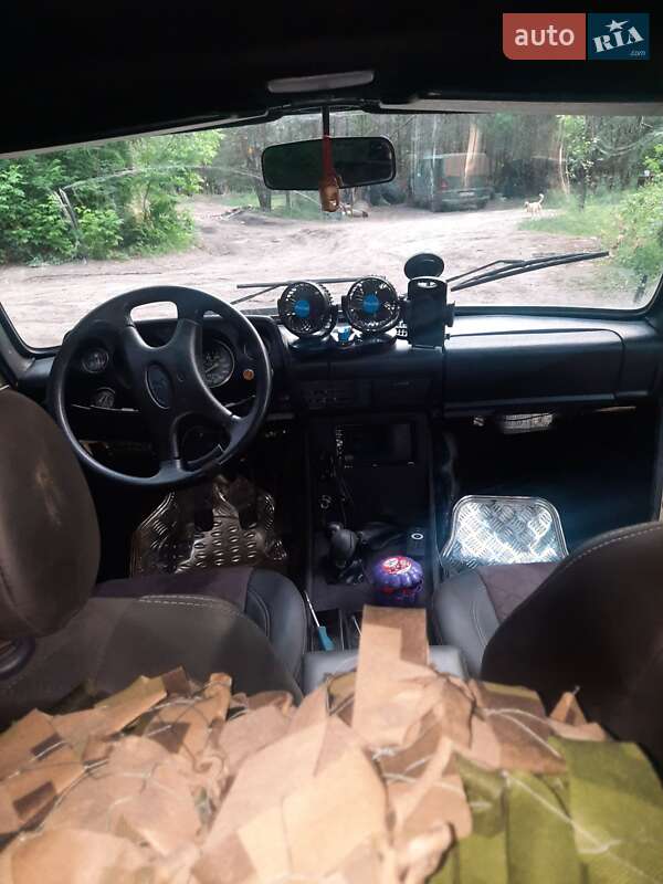 Внедорожник / Кроссовер ВАЗ / Lada 2121 Нива 1992 в Покровском