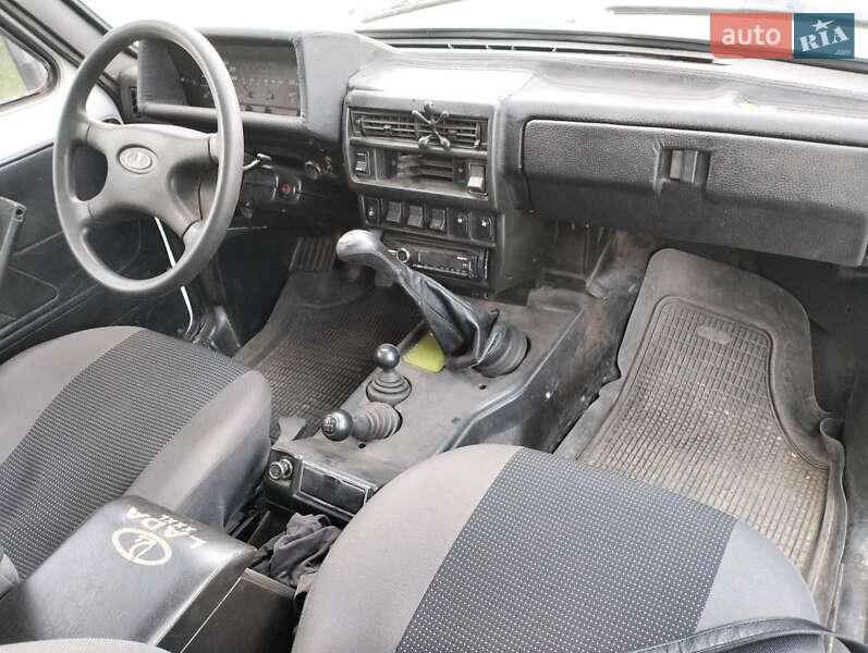 Внедорожник / Кроссовер ВАЗ / Lada 2121 Нива 1995 в Харькове