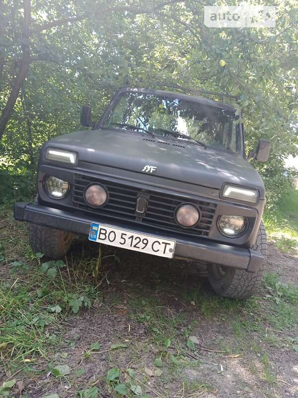 Внедорожник / Кроссовер ВАЗ / Lada 2121 Нива 1992 в Самборе