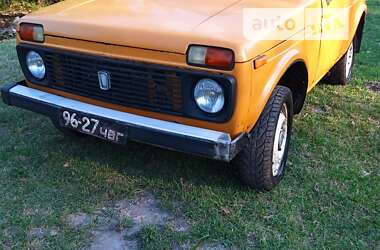 Позашляховик / Кросовер ВАЗ / Lada 2121 Нива 1981 в Могилів-Подільському