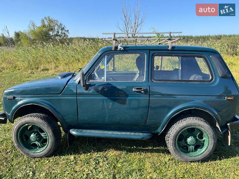 Внедорожник / Кроссовер ВАЗ / Lada 2121 Нива 1993 в Харькове