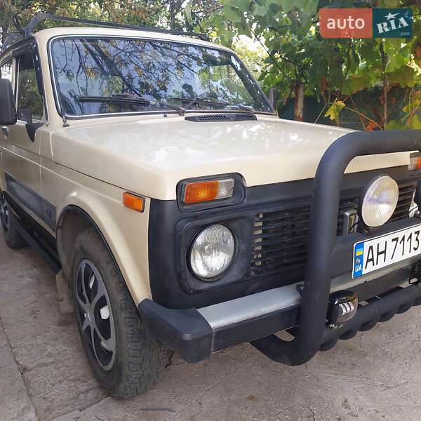 Позашляховик / Кросовер ВАЗ / Lada 2121 Нива 1989 в Рогані
