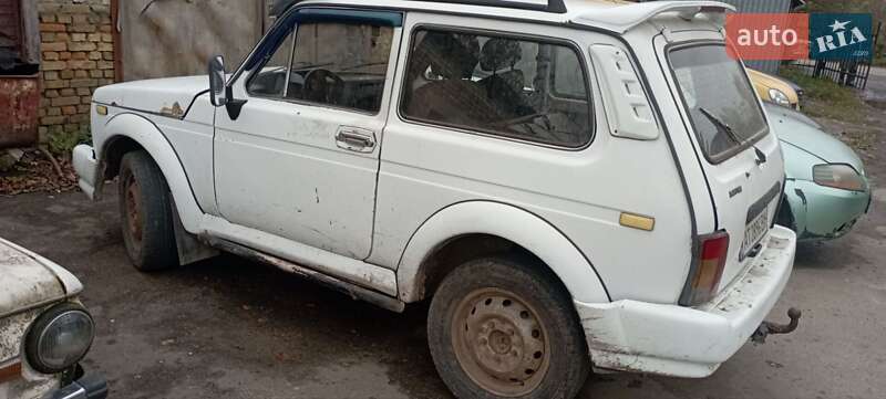 Позашляховик / Кросовер ВАЗ / Lada 2121 Нива 1988 в Золочеві