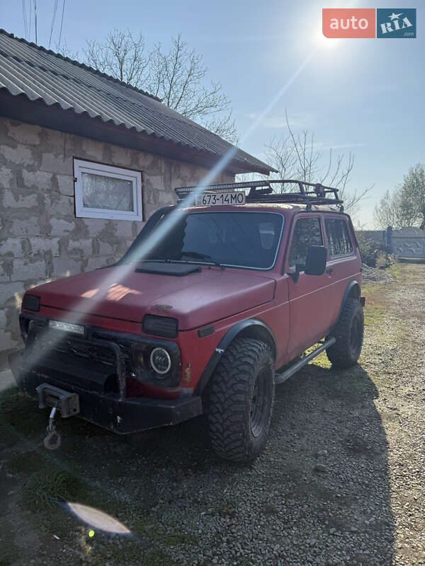 Внедорожник / Кроссовер ВАЗ / Lada 2121 Нива 1993 в Боянах