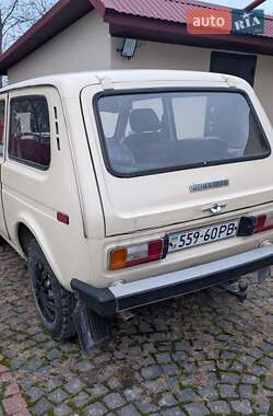 Внедорожник / Кроссовер ВАЗ / Lada 2121 Нива 1982 в Кременце