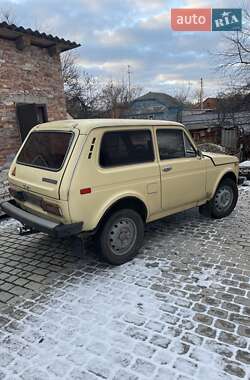 Позашляховик / Кросовер ВАЗ / Lada 2121 Нива 1986 в Сумах