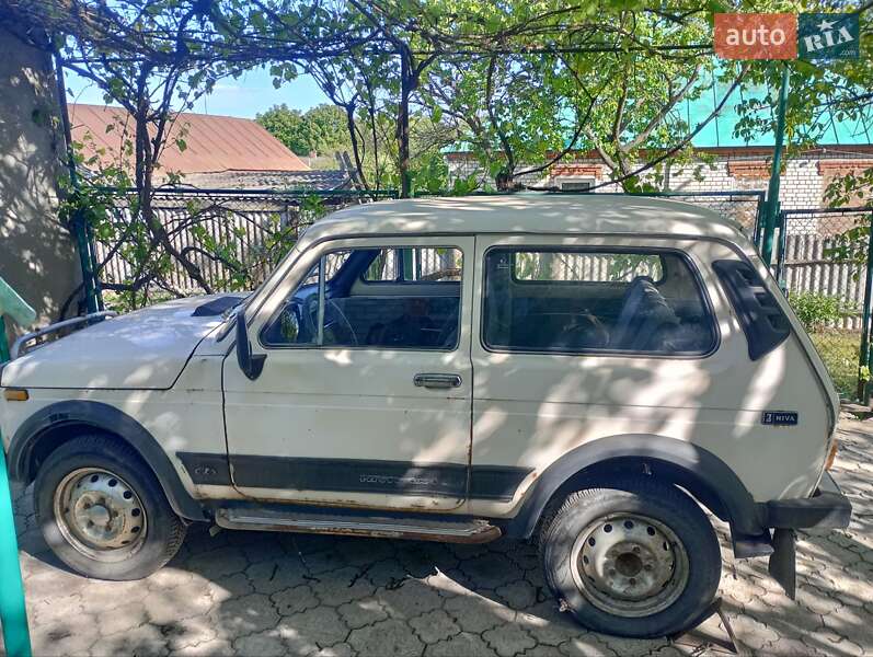 Внедорожник / Кроссовер ВАЗ / Lada 2121 Нива 1987 в Краснокутске фото 8 Внедорожник / Кроссовер ВАЗ / Lada 2121 Нива 1987 в Краснокутске