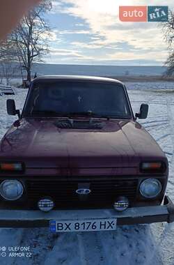 Внедорожник / Кроссовер ВАЗ / Lada 2121 Нива 1990 в Волочиске