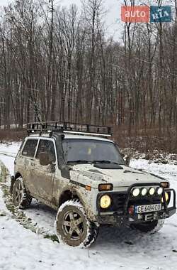 Позашляховик / Кросовер ВАЗ / Lada 2121 Нива 1988 в Чернівцях