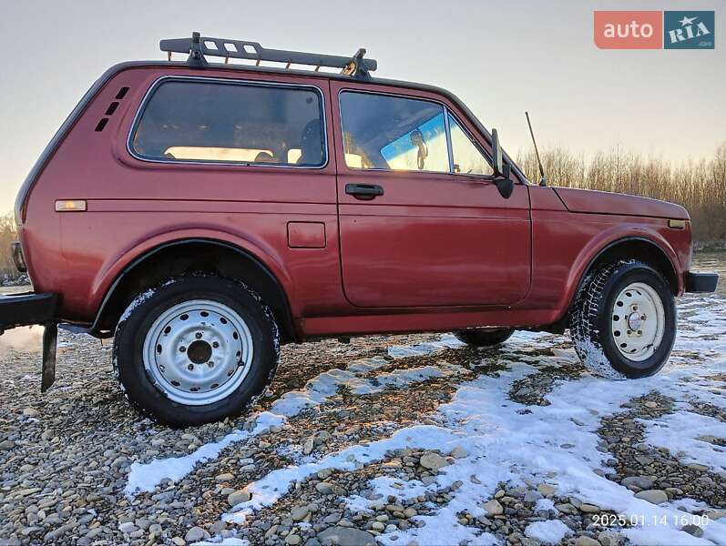 Внедорожник / Кроссовер ВАЗ / Lada 2121 Нива 1992 в Снятине