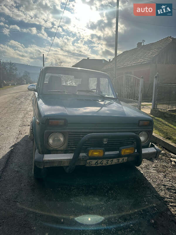 Позашляховик / Кросовер ВАЗ / Lada 2121 Нива 1985 в Великому Березному