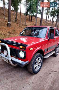 Позашляховик / Кросовер ВАЗ / Lada 2121 Нива 1987 в Тростянці