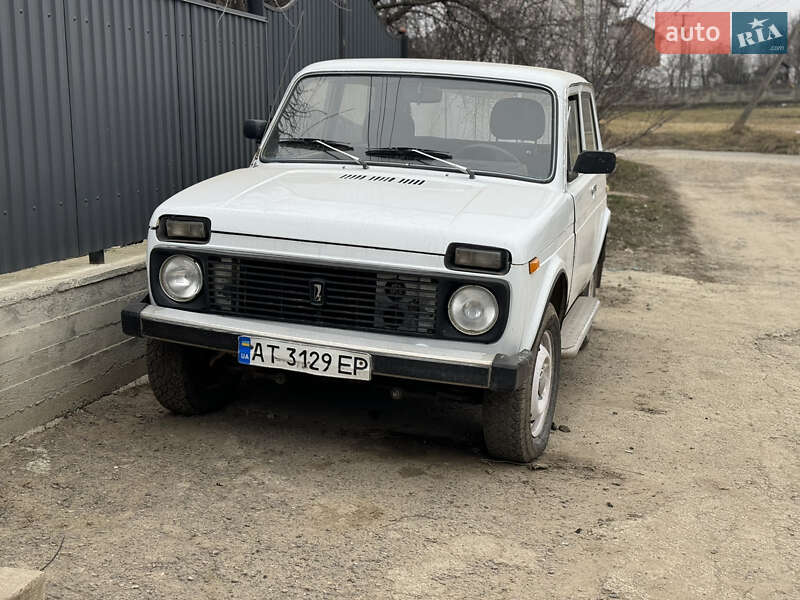 Внедорожник / Кроссовер ВАЗ / Lada 2121 Нива 1985 в Черновцах