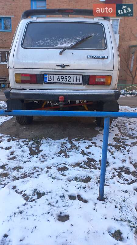 Внедорожник / Кроссовер ВАЗ / Lada 2121 Нива 1990 в Гадяче