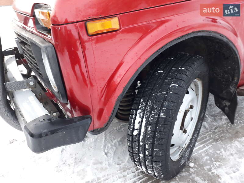 Позашляховик / Кросовер ВАЗ / Lada 2121 Нива 1990 в Полтаві фото 5 Позашляховик / Кросовер ВАЗ / Lada 2121 Нива 1990 в Полтаві