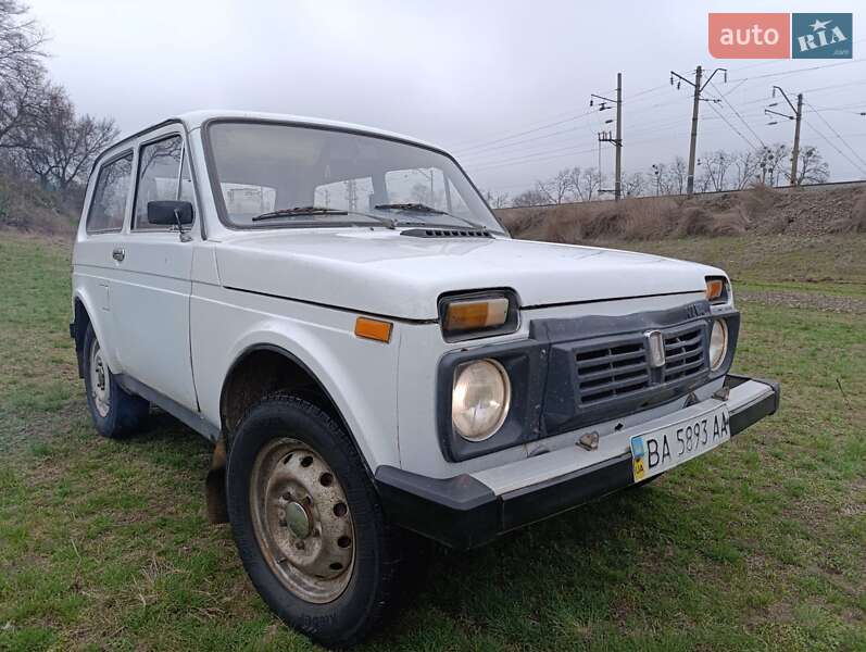 Позашляховик / Кросовер ВАЗ / Lada 2121 Нива 1981 в Смілі