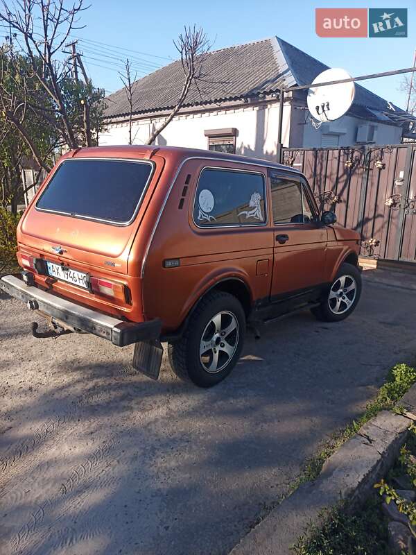 Позашляховик / Кросовер ВАЗ / Lada 2121 Нива 1982 в Краснограді