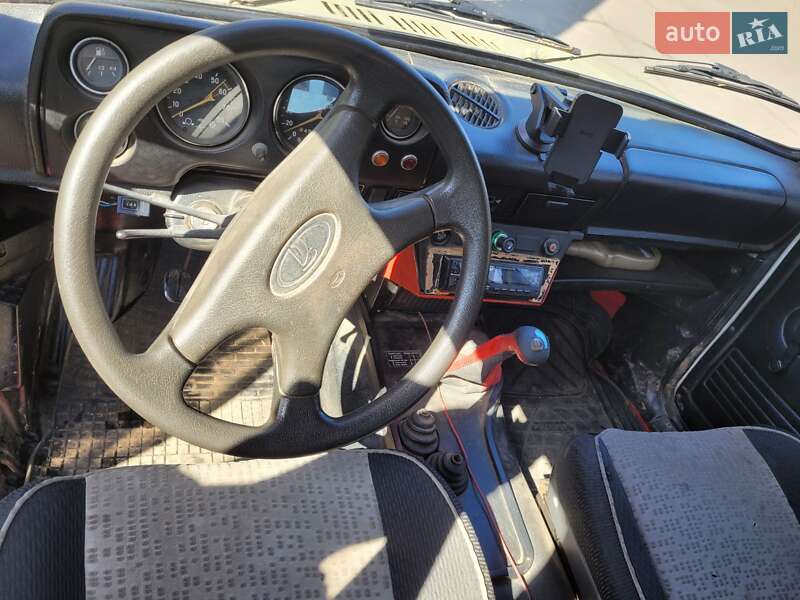Внедорожник / Кроссовер ВАЗ / Lada 2121 Нива 1983 в Одессе фото 5 Внедорожник / Кроссовер ВАЗ / Lada 2121 Нива 1983 в Одессе