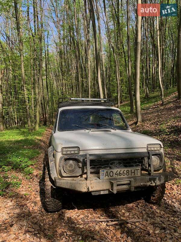 Позашляховик / Кросовер ВАЗ / Lada 2121 Нива 1981 в Ужгороді