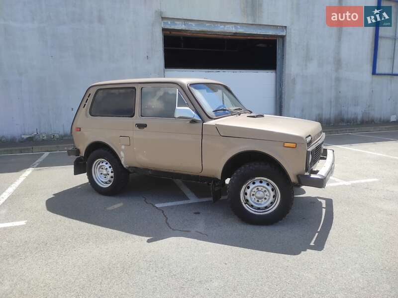 Внедорожник / Кроссовер ВАЗ / Lada 2121 Нива 1983 в Киеве