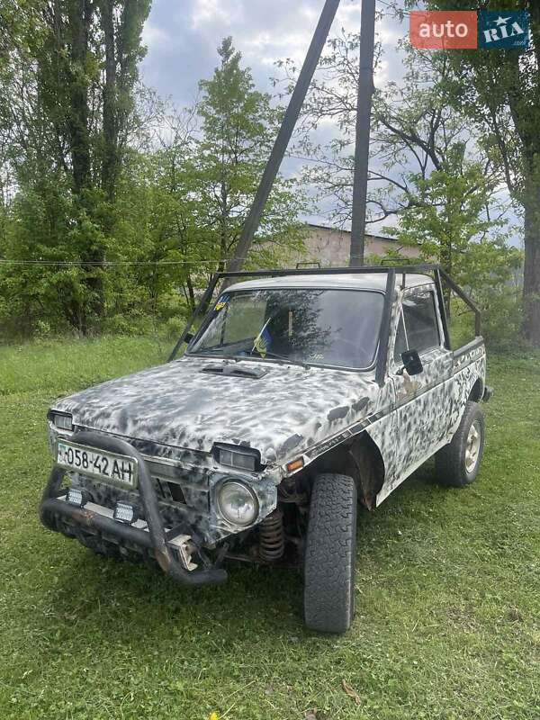 Позашляховик / Кросовер ВАЗ / Lada 2121 Нива 1981 в Вижниці