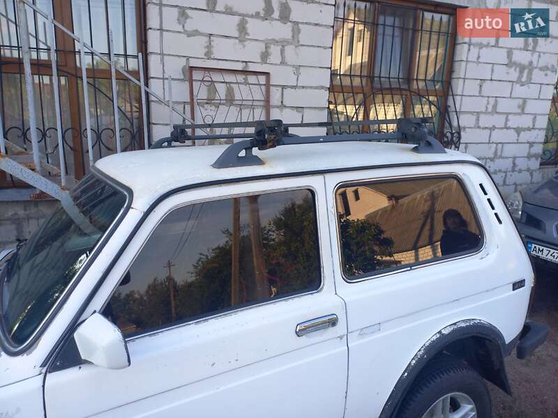 Внедорожник / Кроссовер ВАЗ / Lada 2121 Нива 1992 в Житомире