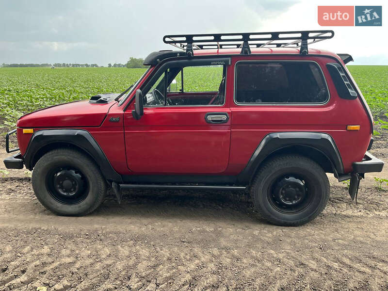 Позашляховик / Кросовер ВАЗ / Lada 2121 Нива 1988 в Дмитрівці