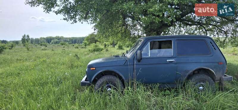 Внедорожник / Кроссовер ВАЗ / Lada 2121 Нива 1980 в Чернигове