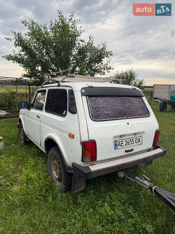 Позашляховик / Кросовер ВАЗ / Lada 2121 Нива 1986 в Новомосковську