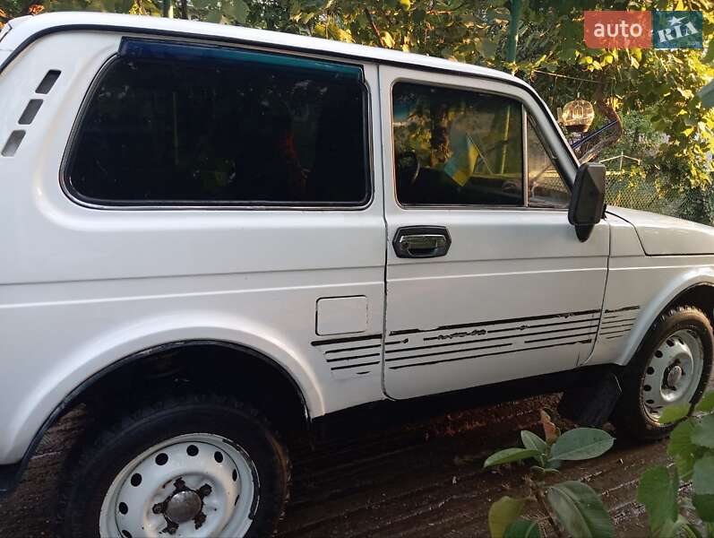 Внедорожник / Кроссовер ВАЗ / Lada 2121 Нива 1982 в Килии фото 18 Внедорожник / Кроссовер ВАЗ / Lada 2121 Нива 1982 в Килии