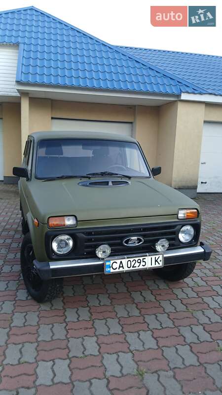 Внедорожник / Кроссовер ВАЗ / Lada 2121 Нива 1989 в Черкассах фото 2 Внедорожник / Кроссовер ВАЗ / Lada 2121 Нива 1989 в Черкассах