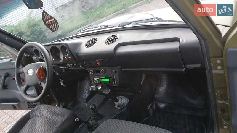 Внедорожник / Кроссовер ВАЗ / Lada 2121 Нива 1989 в Черкассах фото 9 Внедорожник / Кроссовер ВАЗ / Lada 2121 Нива 1989 в Черкассах