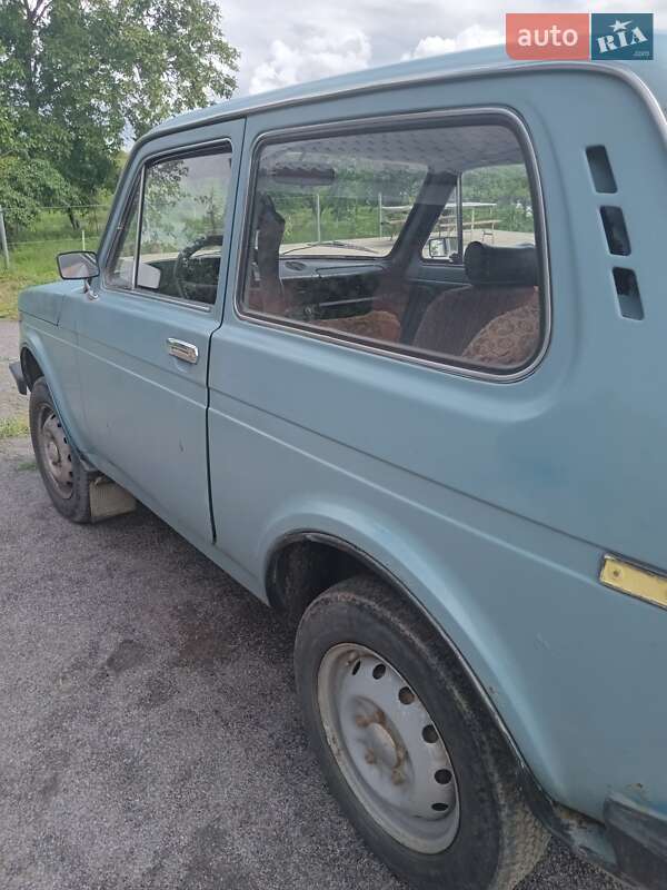 Внедорожник / Кроссовер ВАЗ / Lada 2121 Нива 1987 в Немирове