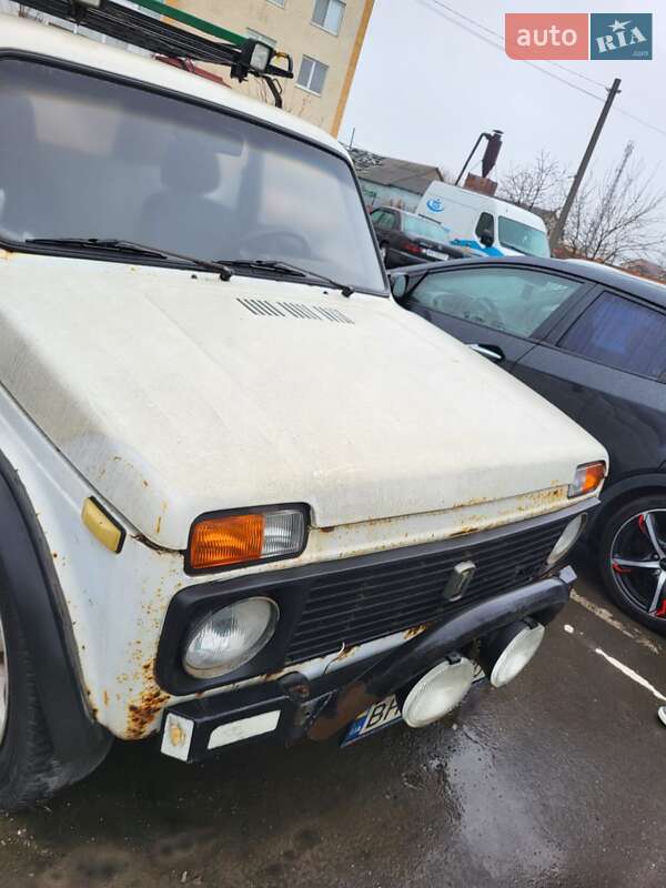 Внедорожник / Кроссовер ВАЗ / Lada 2121 Нива 1992 в Фонтанке фото 4 Внедорожник / Кроссовер ВАЗ / Lada 2121 Нива 1992 в Фонтанке
