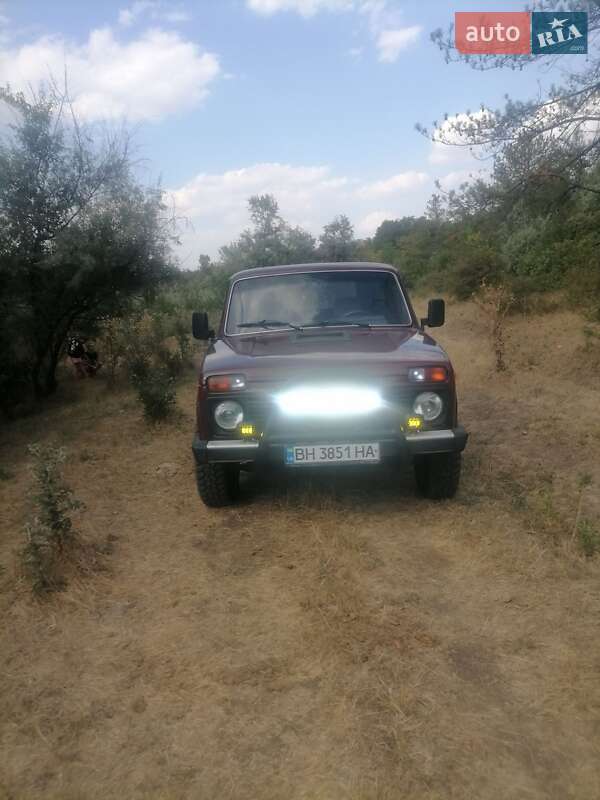 Внедорожник / Кроссовер ВАЗ / Lada 2121 Нива 1988 в Одессе фото 6 Внедорожник / Кроссовер ВАЗ / Lada 2121 Нива 1988 в Одессе