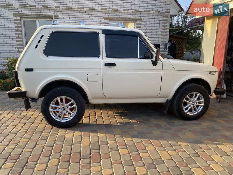 Внедорожник / Кроссовер ВАЗ / Lada 2121 Нива 1990 в Бобровице фото 2 Внедорожник / Кроссовер ВАЗ / Lada 2121 Нива 1990 в Бобровице