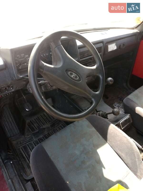 Внедорожник / Кроссовер ВАЗ / Lada 2121 Нива 1990 в Новомосковске