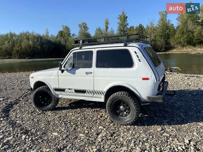Позашляховик / Кросовер ВАЗ / Lada 2121 Нива 1980 в Вижниці