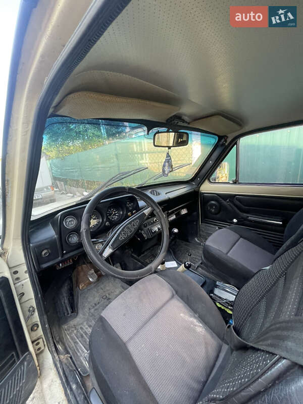 Позашляховик / Кросовер ВАЗ / Lada 2121 Нива 1990 в Полтаві