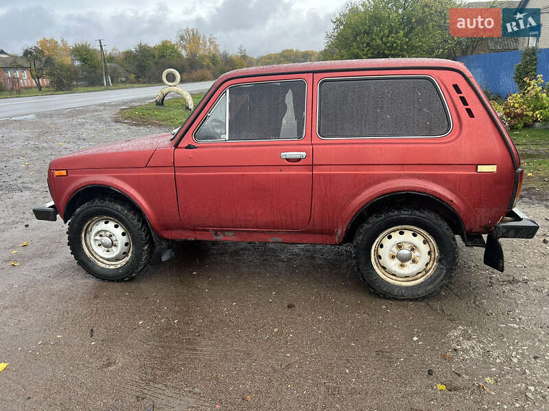 Позашляховик / Кросовер ВАЗ / Lada 2121 Нива 1992 в Недригайліву