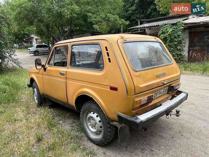 Позашляховик / Кросовер ВАЗ / Lada 2121 Нива 1983 в Первомайську