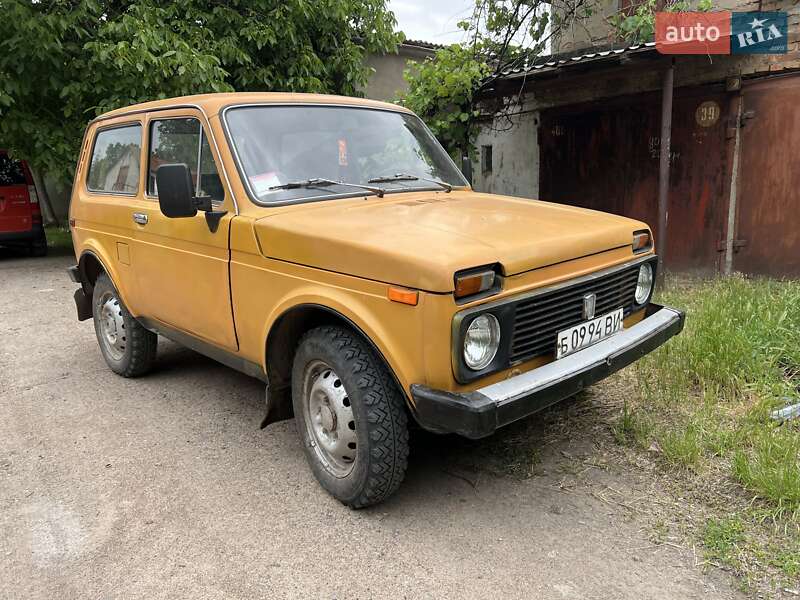Позашляховик / Кросовер ВАЗ / Lada 2121 Нива 1983 в Первомайську