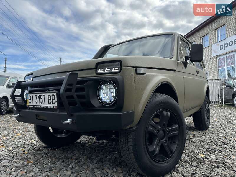 Внедорожник / Кроссовер ВАЗ / Lada 2121 Нива 1982 в Смеле фото 4 Внедорожник / Кроссовер ВАЗ / Lada 2121 Нива 1982 в Смеле