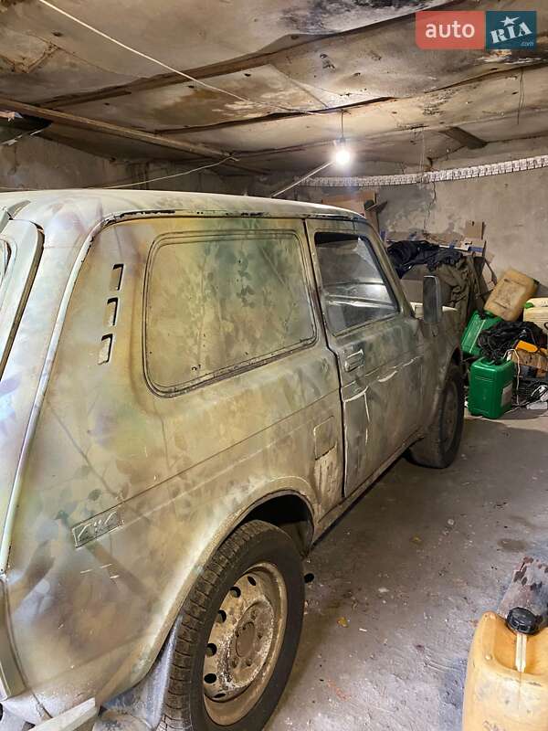 Позашляховик / Кросовер ВАЗ / Lada 2121 Нива 1992 в Великій Олександрівці