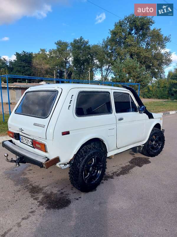 Внедорожник / Кроссовер ВАЗ / Lada 2121 Нива 1985 в Коростене