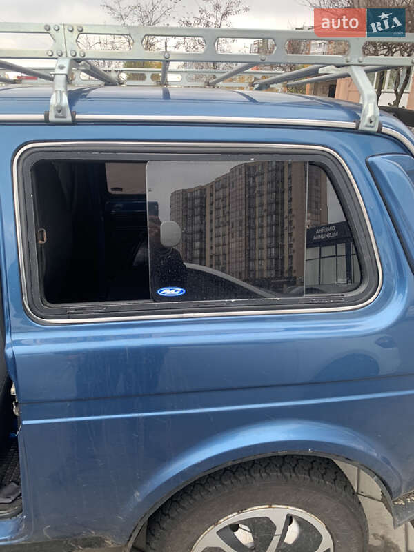 Внедорожник / Кроссовер ВАЗ / Lada 2121 Нива 1988 в Черкассах фото 6 Внедорожник / Кроссовер ВАЗ / Lada 2121 Нива 1988 в Черкассах