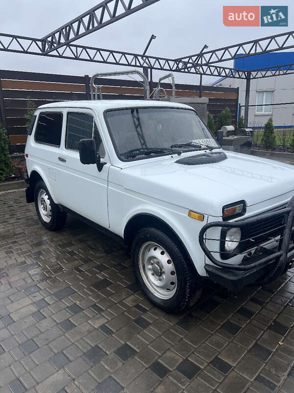 Внедорожник / Кроссовер ВАЗ / Lada 2121 Нива 1988 в Новоукраинке