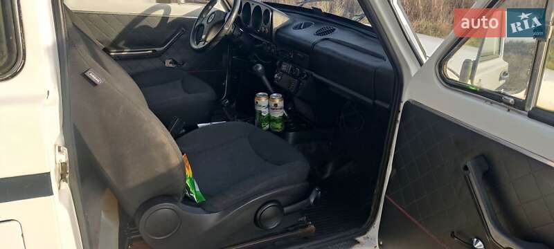 Внедорожник / Кроссовер ВАЗ / Lada 2121 Нива 1982 в Черновцах фото 7 Внедорожник / Кроссовер ВАЗ / Lada 2121 Нива 1982 в Черновцах