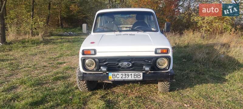 Внедорожник / Кроссовер ВАЗ / Lada 2121 Нива 1982 в Черновцах фото 11 Внедорожник / Кроссовер ВАЗ / Lada 2121 Нива 1982 в Черновцах
