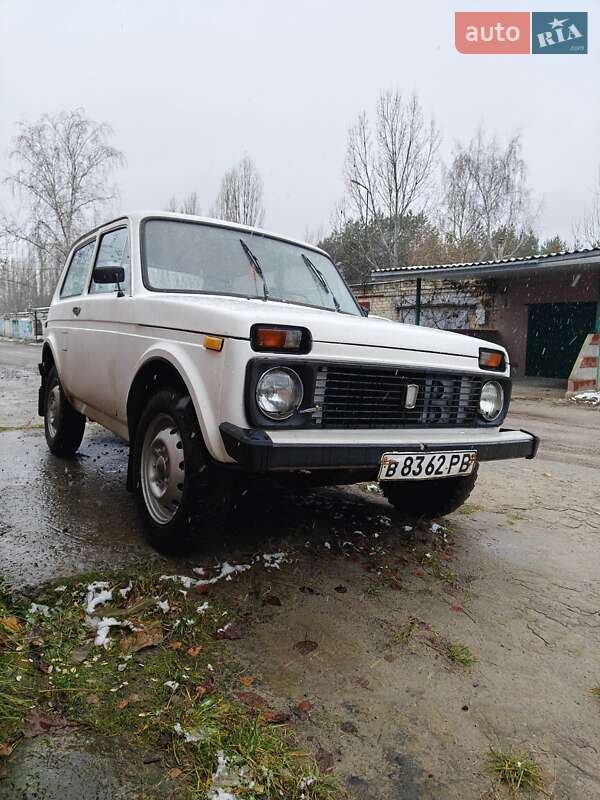 Внедорожник / Кроссовер ВАЗ / Lada 2121 Нива 1988 в Вараше